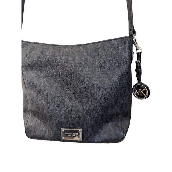 Michael Kors Black Monogram Print Crossbody Bag Adjustable Strap Zipper Closures - Picture 3 of 9